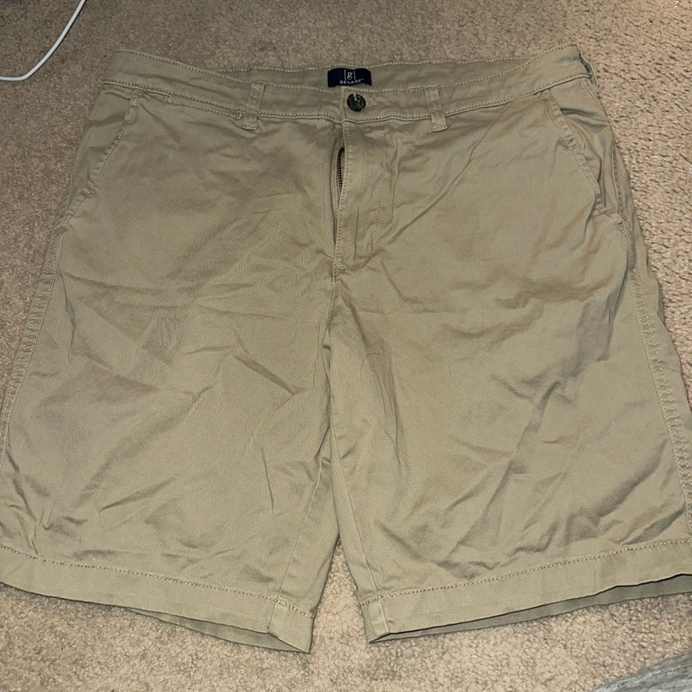 Men’s Khaki Shorts